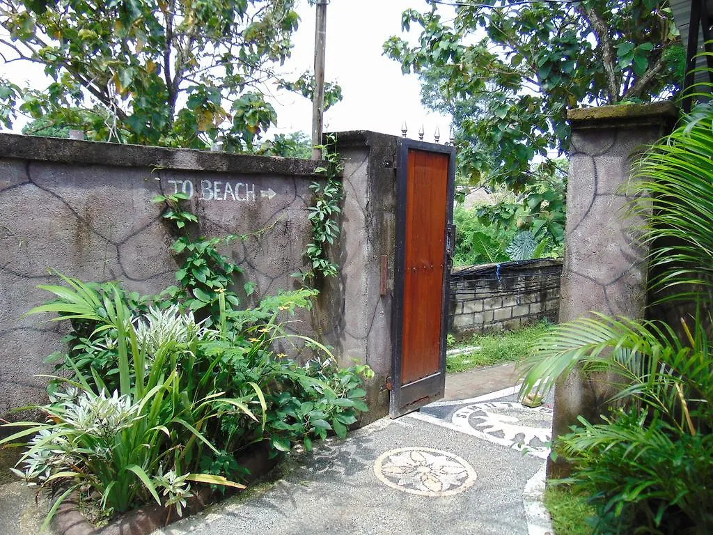 Leggie'S Bungalow Apartment Uluwatu