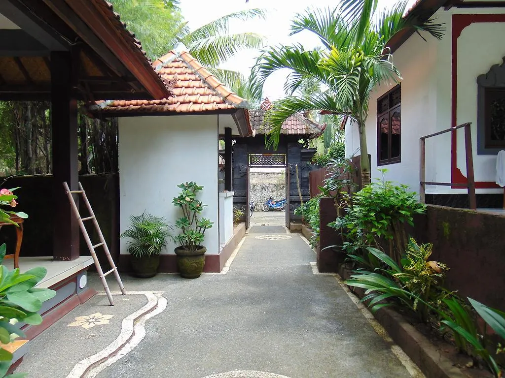 Leggie'S Bungalow Apartment Uluwatu