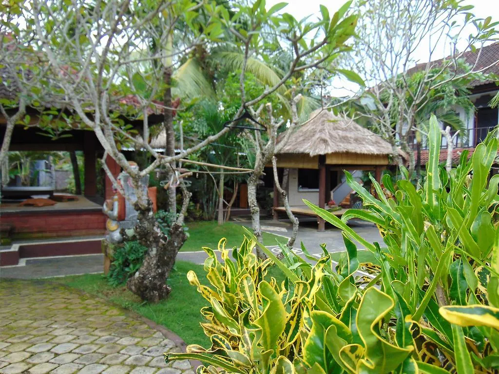 Leggie'S Bungalow Apartment Uluwatu  Homestay